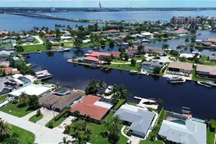 1826 SE 45th St, Cape Coral, FL 33904 - Photo 4