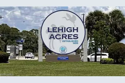 3352 Meadow Rd, Lehigh Acres, FL 33974 - Photo 4