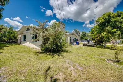 101 Powell Creek Cir, North Fort Myers, FL 33917 - Photo 24