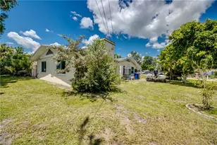 101 Powell Creek Cir, North Fort Myers, FL 33917 - Photo 24