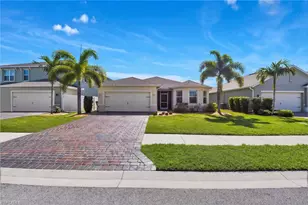 3407 Cancun Ct, Cape Coral, FL 33909 - Photo 2