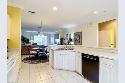 20061 Sanibel View Cir #203, Fort Myers, FL 33908 - Photo 10