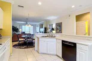 20061 Sanibel View Cir, Fort Myers, FL 33908 - Photo 10