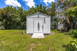 2329 SE 8th Ave, Cape Coral, FL 33990 - Photo 26