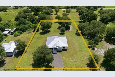 745 N Estribo St, Clewiston, FL 33440 - Photo 2