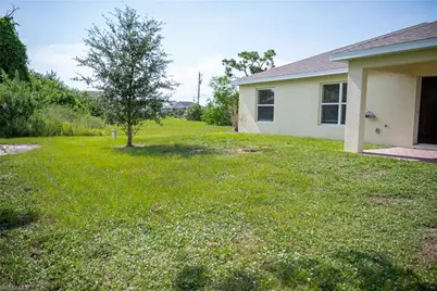 1108 NE 36th Ln, Cape Coral, FL 33909 - Photo 20