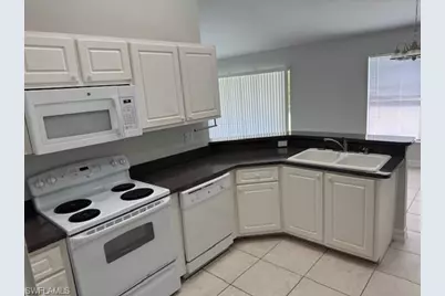 1401 SW 1st Pl, Cape Coral, FL 33991 - Photo 8