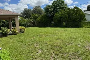 1401 SW 1st Pl, Cape Coral, FL 33991 - Photo 4