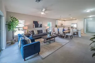 1105 NE 10th St, Cape Coral, FL 33993 - Photo 4