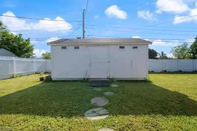 347 Beachwood Ave, Lehigh Acres, FL 33936 - Photo 26