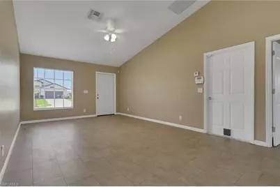 325 NE 30th Ter, Cape Coral, FL 33909 - Photo 4