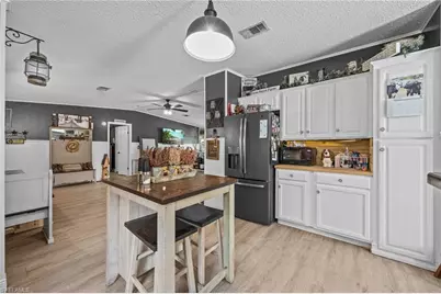18690 Matt Rd, North Fort Myers, FL 33917 - Photo 12