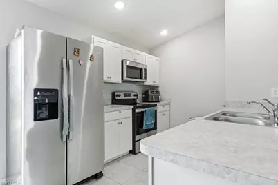 132 NE 16th Ter, Cape Coral, FL 33909 - Photo 10