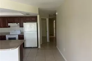 215-217 SE 23rd Pl, Cape Coral, FL 33990 - Photo 6