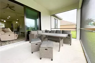812 SW 8th Pl, Cape Coral, FL 33991 - Photo 22