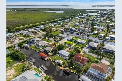 2727 Sanderling Ct, Saint James City, FL 33956 - Photo 10