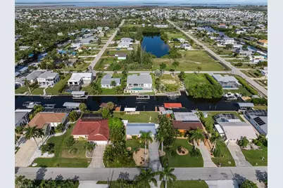 2727 Sanderling Ct, Saint James City, FL 33956 - Photo 12