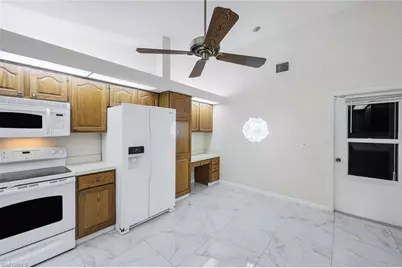 7062 W Brandywine Cir, Fort Myers, FL 33919 - Photo 10