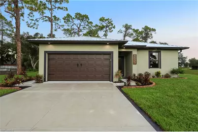 5033 Pinetree Cir, Labelle, FL 33935 - Photo 4