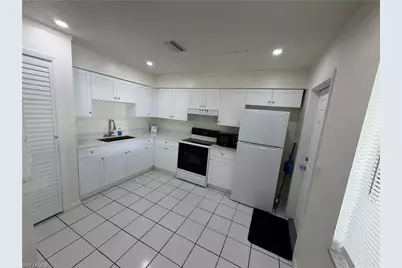 5831 Casablanca Ct, Fort Myers, FL 33919 - Photo 6