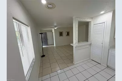 5831 Casablanca Ct, Fort Myers, FL 33919 - Photo 4