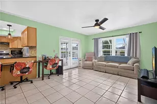 1118 SE 18th St, Cape Coral, FL 33990 - Photo 14
