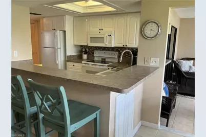 5550 Trailwinds Dr #615, Fort Myers, FL 33907 - Photo 8
