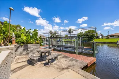 1334 SE 12th Ter, Cape Coral, FL 33990 - Photo 42