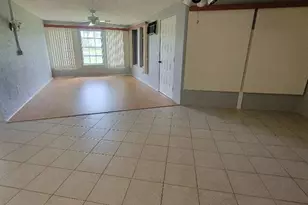 10 Regency Ct, Lehigh Acres, FL 33936 - Photo 6