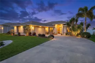 1815 NE 2nd Pl, Cape Coral, FL 33909 - Photo 2