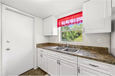 2976 Ribbon Ct, Fort Myers, FL 33905 - Photo 12
