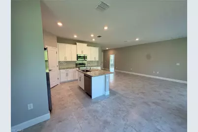 232 Bell Blvd S, Lehigh Acres, FL 33974 - Photo 4