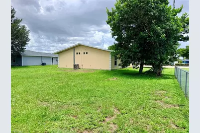 616 Santa Barbara Blvd, Cape Coral, FL 33991 - Photo 16