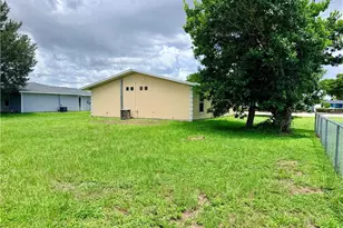 616 Santa Barbara Blvd, Cape Coral, FL 33991 - Photo 16