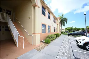 15433 Bellamar Cir, Fort Myers, FL 33908 - Photo 2
