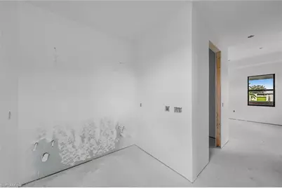 513 NE 15th Ter, Cape Coral, FL 33909 - Photo 16