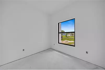 513 NE 15th Ter, Cape Coral, FL 33909 - Photo 12