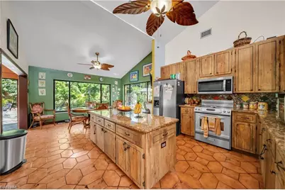 184 W Mariana Ave, North Fort Myers, FL 33903 - Photo 16