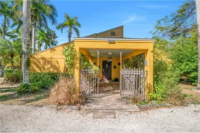 184 W Mariana Ave, North Fort Myers, FL 33903 - Photo 6