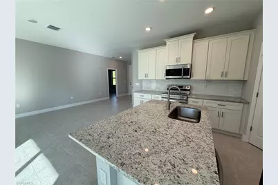 1026 Grant Blvd, Lehigh Acres, FL 33974 - Photo 10
