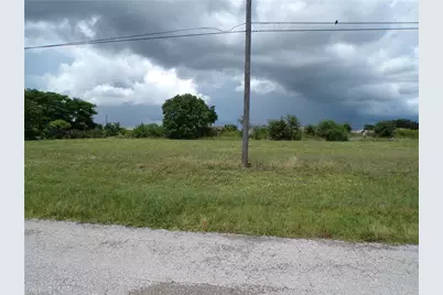 1128 NW 9th Ave, Cape Coral, FL 33993 - Photo 6
