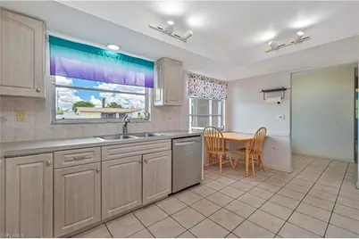 1514 SE 43rd St, Cape Coral, FL 33904 - Photo 6