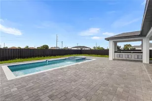 1018 NE Juanita Pl, Cape Coral, FL 33909 - Photo 32