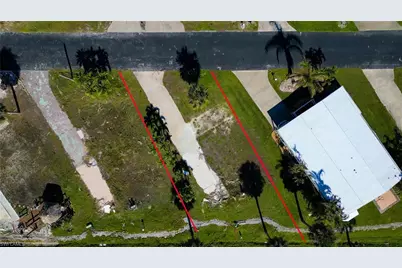 13661 Catbird Dr, Fort Myers, FL 33908 - Photo 2