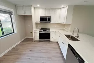 11460 Caravel Cir, Fort Myers, FL 33908 - Photo 10