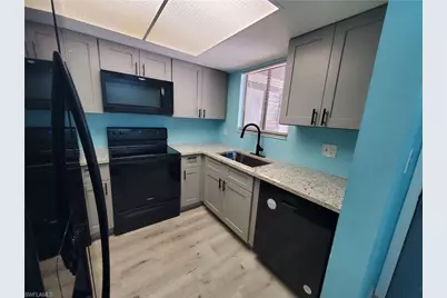 1055 Palm Ave #214, North Fort Myers, FL 33903 - Photo 8