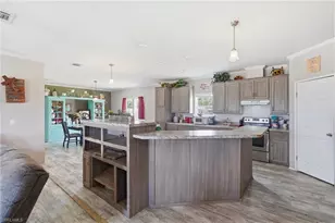 3621 Dustin Dr, Labelle, FL 33935 - Photo 14