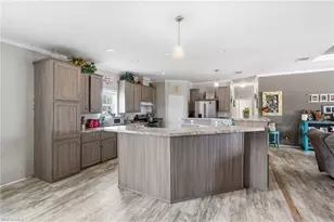 3621 Dustin Dr, Labelle, FL 33935 - Photo 10
