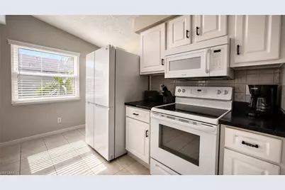 3915 SW 1st Ave, Cape Coral, FL 33914 - Photo 4