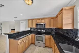4205 SE 19th Ave, Cape Coral, FL 33904 - Photo 12